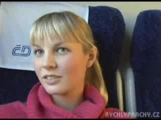 Отсос и трах в поезде